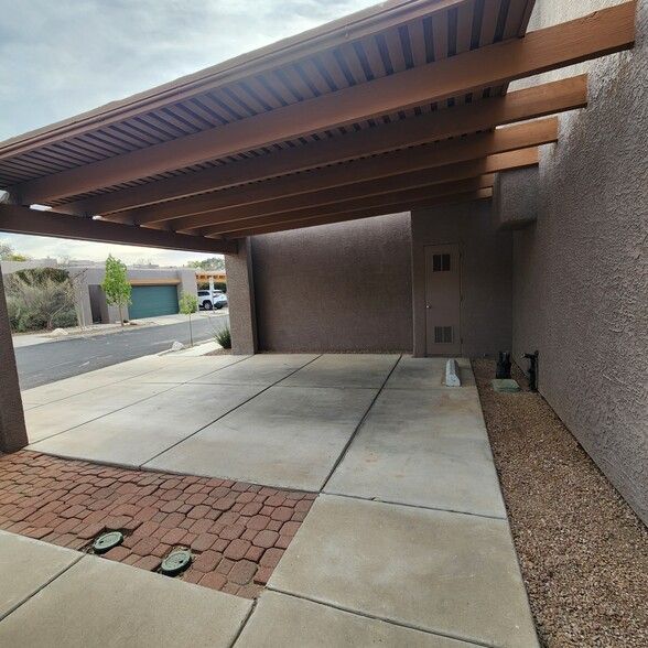 Carport for two cars - 3149 E Macenroe Ln