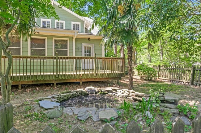 Building Photo - Historic Home in Wake Forest!