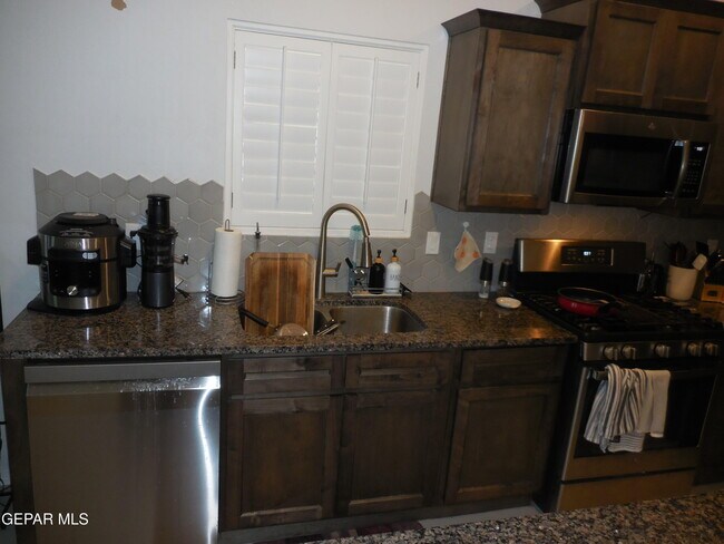 Building Photo - 12808 Epsom Dr
