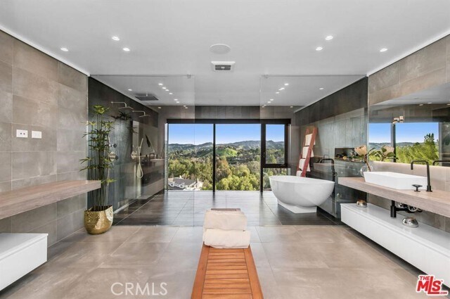 Building Photo - 24975 Eldorado Meadow Rd