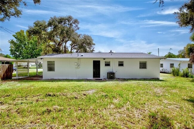 Building Photo - 4621 Starfish Ave