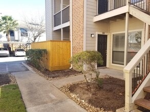 Building Photo - 2001 Bering Dr