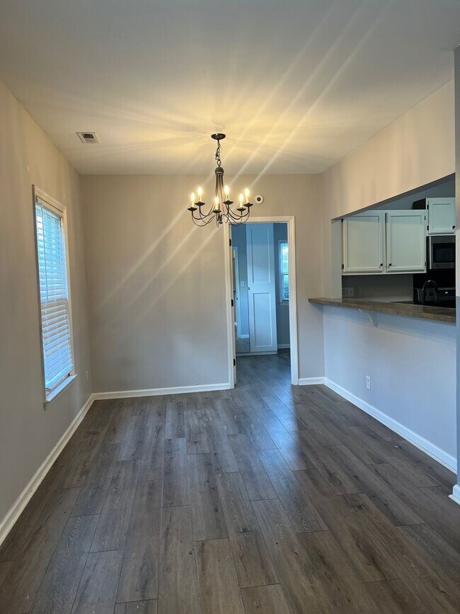 Building Photo - T.R. Lawing Realty Property