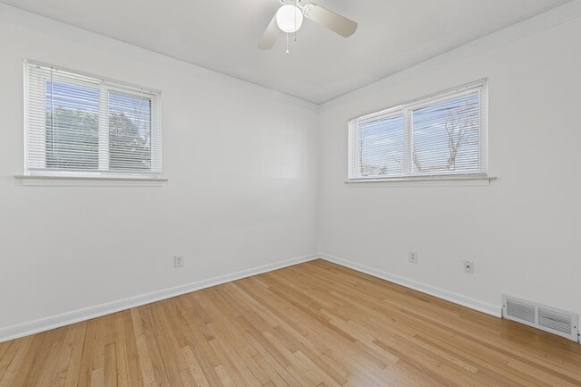 Building Photo - 22055 Elmwood Ave