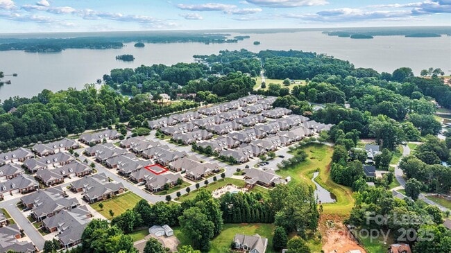 Building Photo - 2369 Stardust Ct