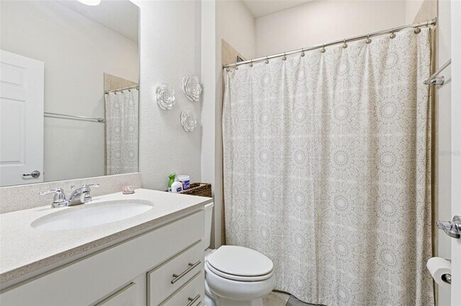 Building Photo - 5303 Levana St