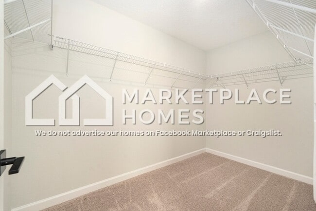 Building Photo - 7682 Deer Vly Cir