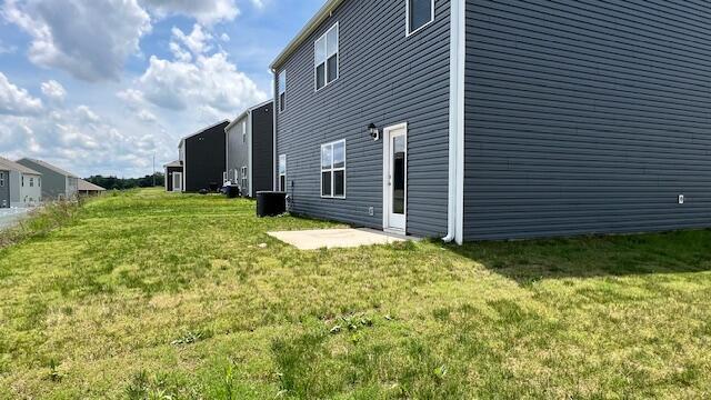 Building Photo - 4170 Lone Oak Cir