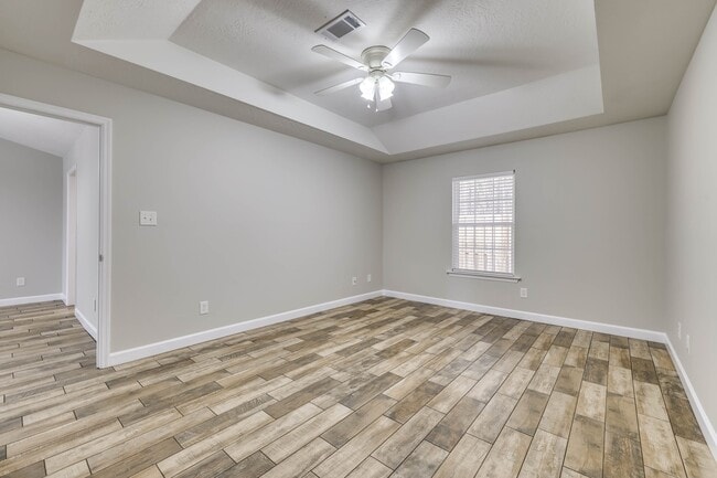 Building Photo - 219 Lynbrook Way