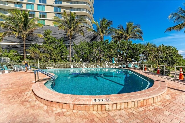 Building Photo - 710 N Ocean Blvd