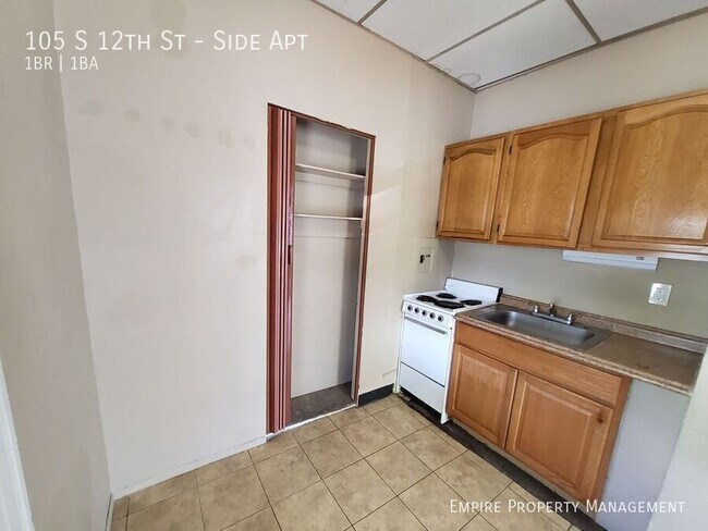 Building Photo - 105 S 12th St