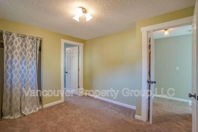 Building Photo - 505 NW 5th Ave