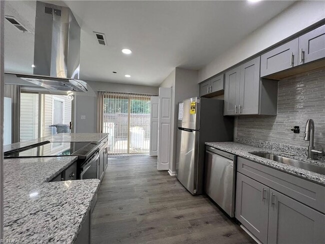 Building Photo - 5025 Eaton Ct