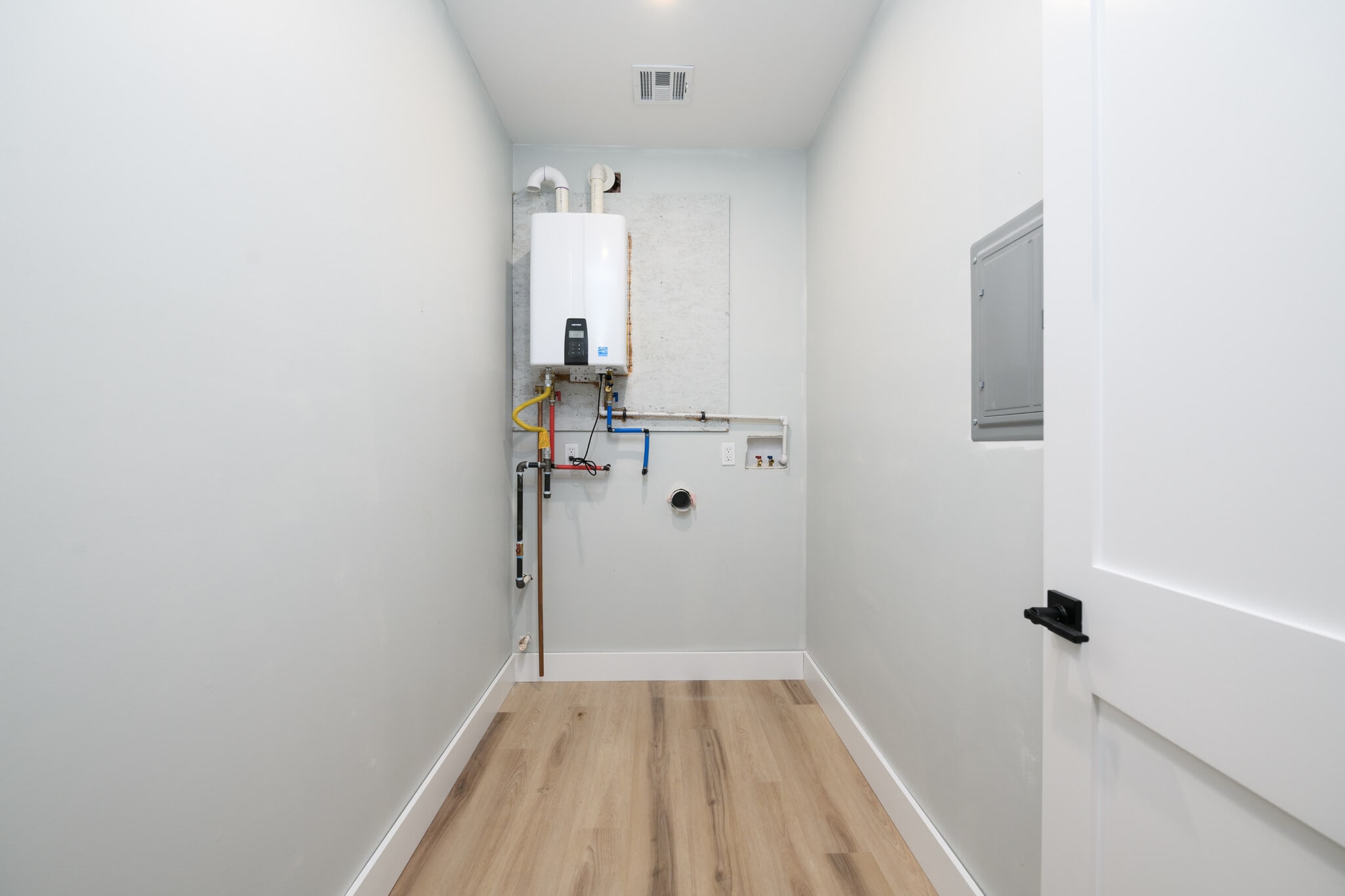 Building Photo - 18 Georgia Ave