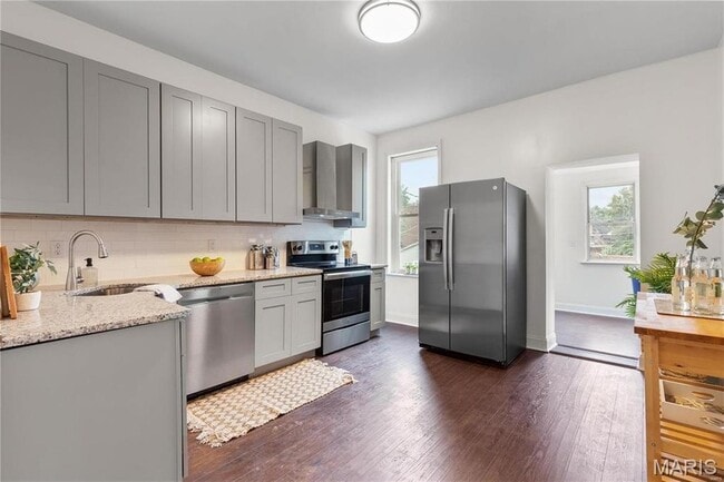 Building Photo - 6445 S Kingshighway Blvd