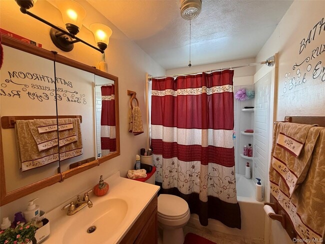 Building Photo - 55 Pinebrook Pl