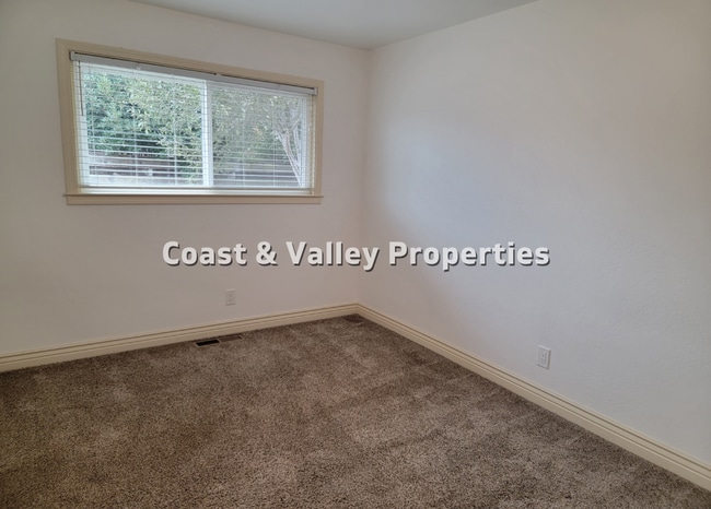 Building Photo - Beautiful South Salinas Home for RENT!!!