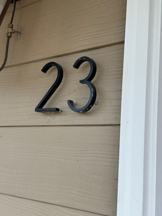 Building Photo - 23 Aspen Loop