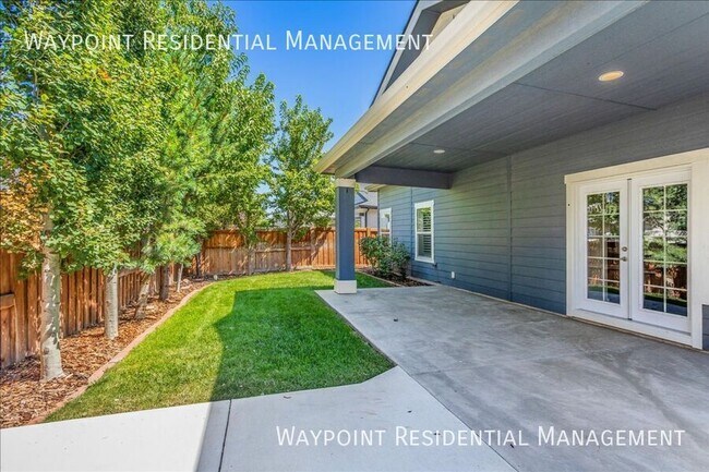 Building Photo - 10984 W Leilani Dr