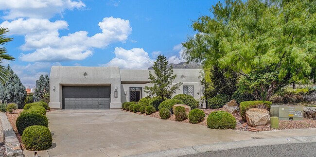 Building Photo - 5601 Burning Tree Dr