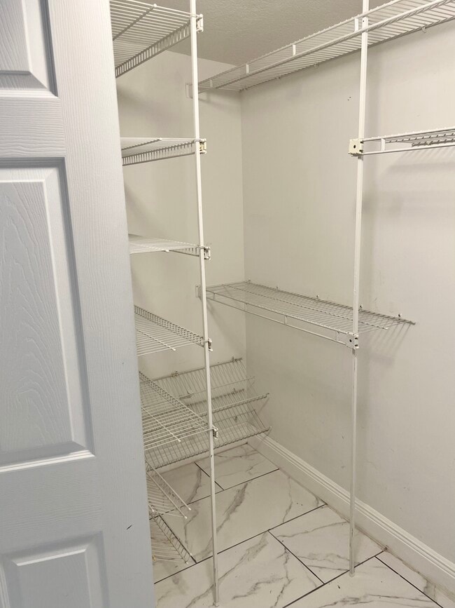 Master Walk-in Closet - 4203 E Yukon St