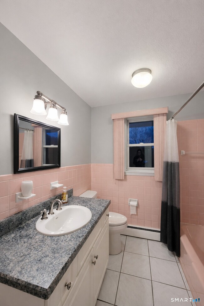 Building Photo - 46 Turkey Hill Rd