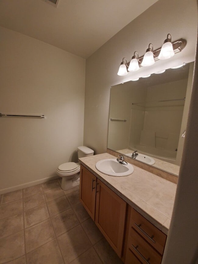 Building Photo - Cedar Mill 2 BR with terrific view