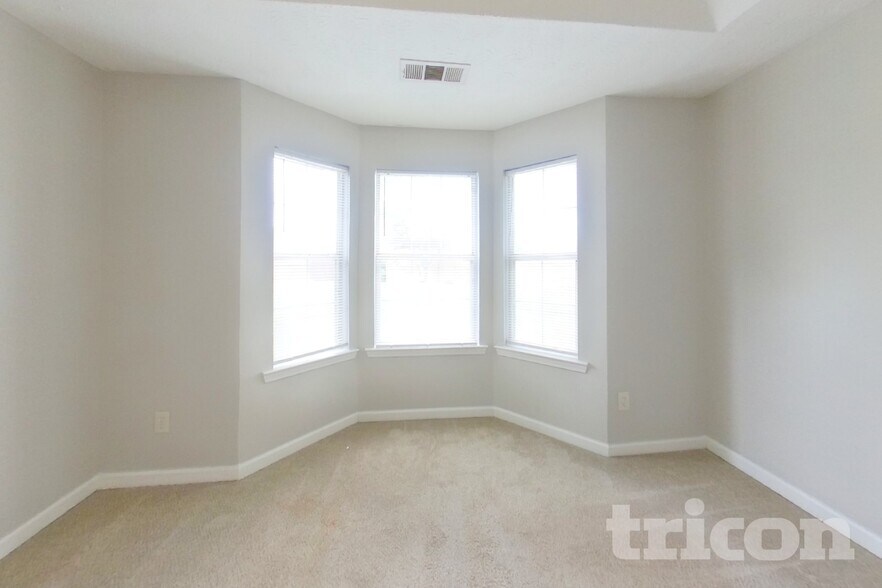 Building Photo - 705 Claven Ct