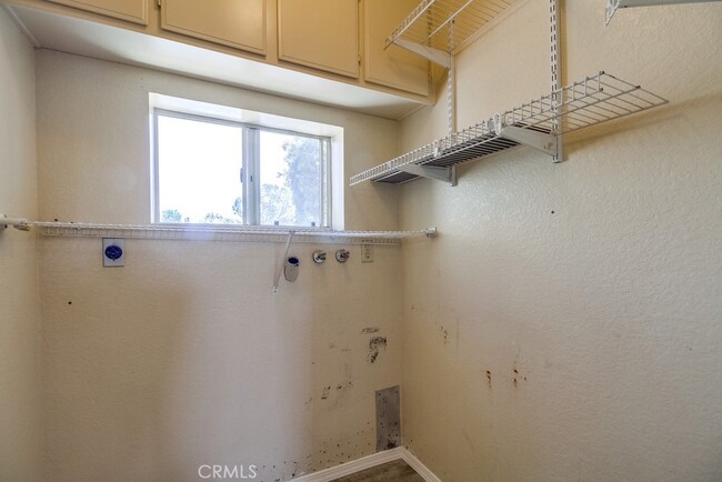 Building Photo - 24351 Marquis Ct