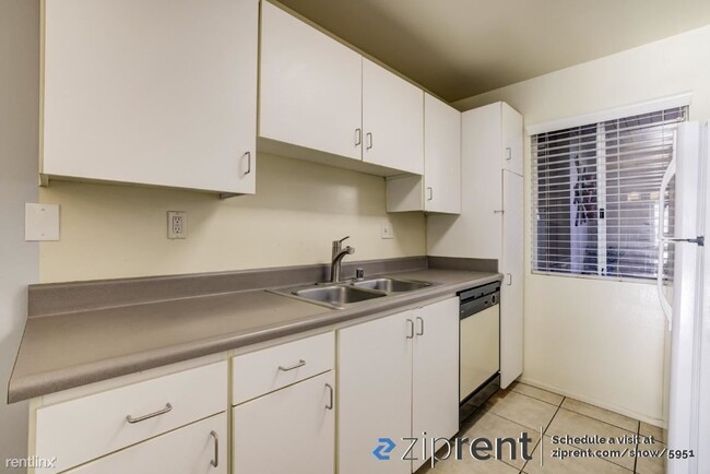 Building Photo - 2 br, 2 bath Condo - 9920 Jordan Ave, Chat...