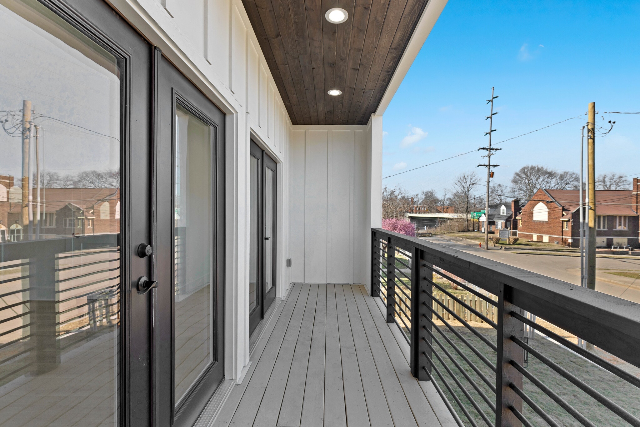 deck - 1621 9th Ave N