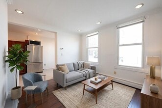 Building Photo - 48 Ravine Ave