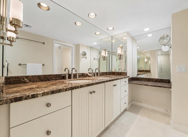 Building Photo - 3610 S Ocean Blvd