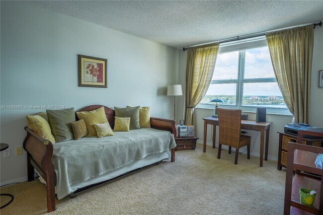 Building Photo - 90 Alton Rd