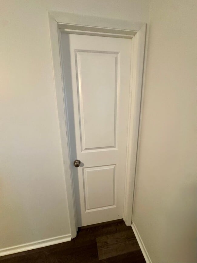 Building Photo - Charming 2 Bed 1.5 Bath in Gibsonia!