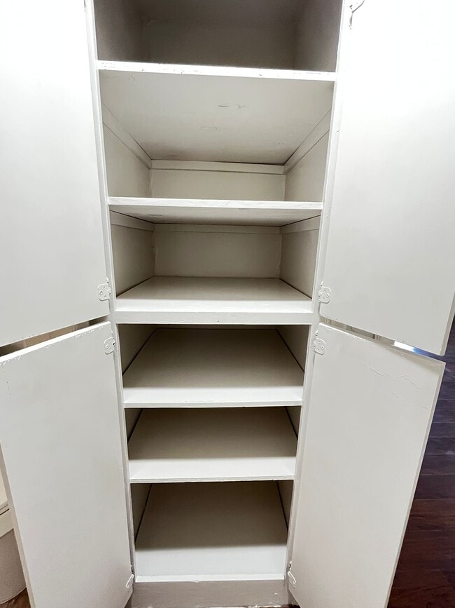 Building Photo - 2618 NW 26th St