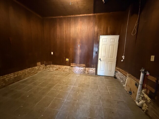 Building Photo - 209 Allendale Dr