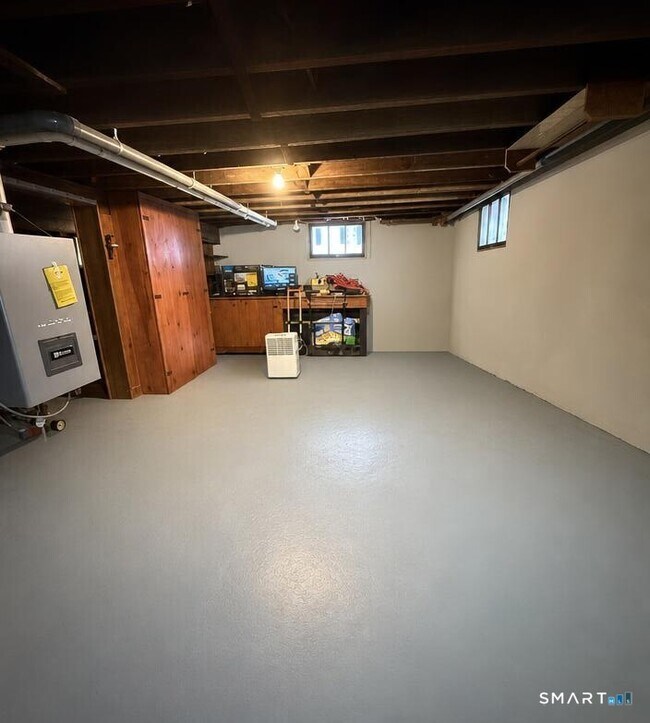 Building Photo - 44 Westphal St