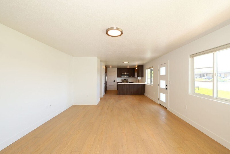 Building Photo - 161 E 5900 S