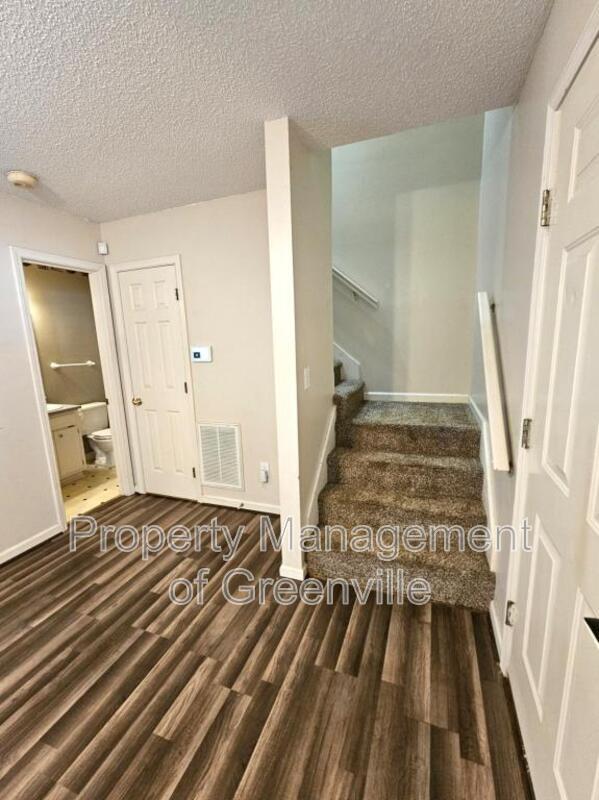 Building Photo - 107 Fowler St