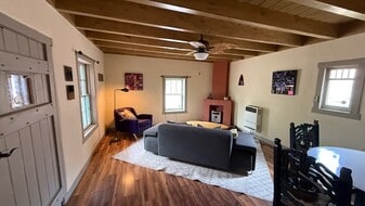 Building Photo - 727 Montez Pl