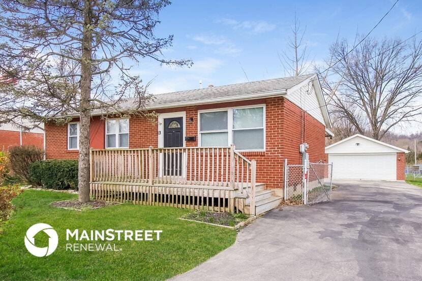 Building Photo - 9412 Titan Dr
