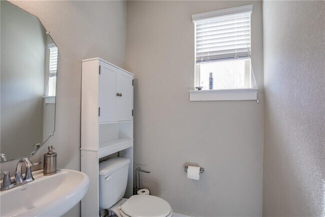 Building Photo - 9707 McKnight Lp