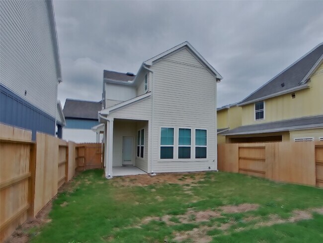 Building Photo - 22625 Terrazzo Dr