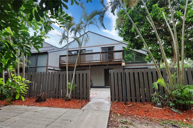 Building Photo - 1544 39th Ave