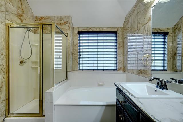 Building Photo - 617 Turtledove Ln