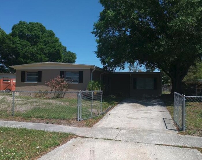 Building Photo - 1710 Wishing Well Way