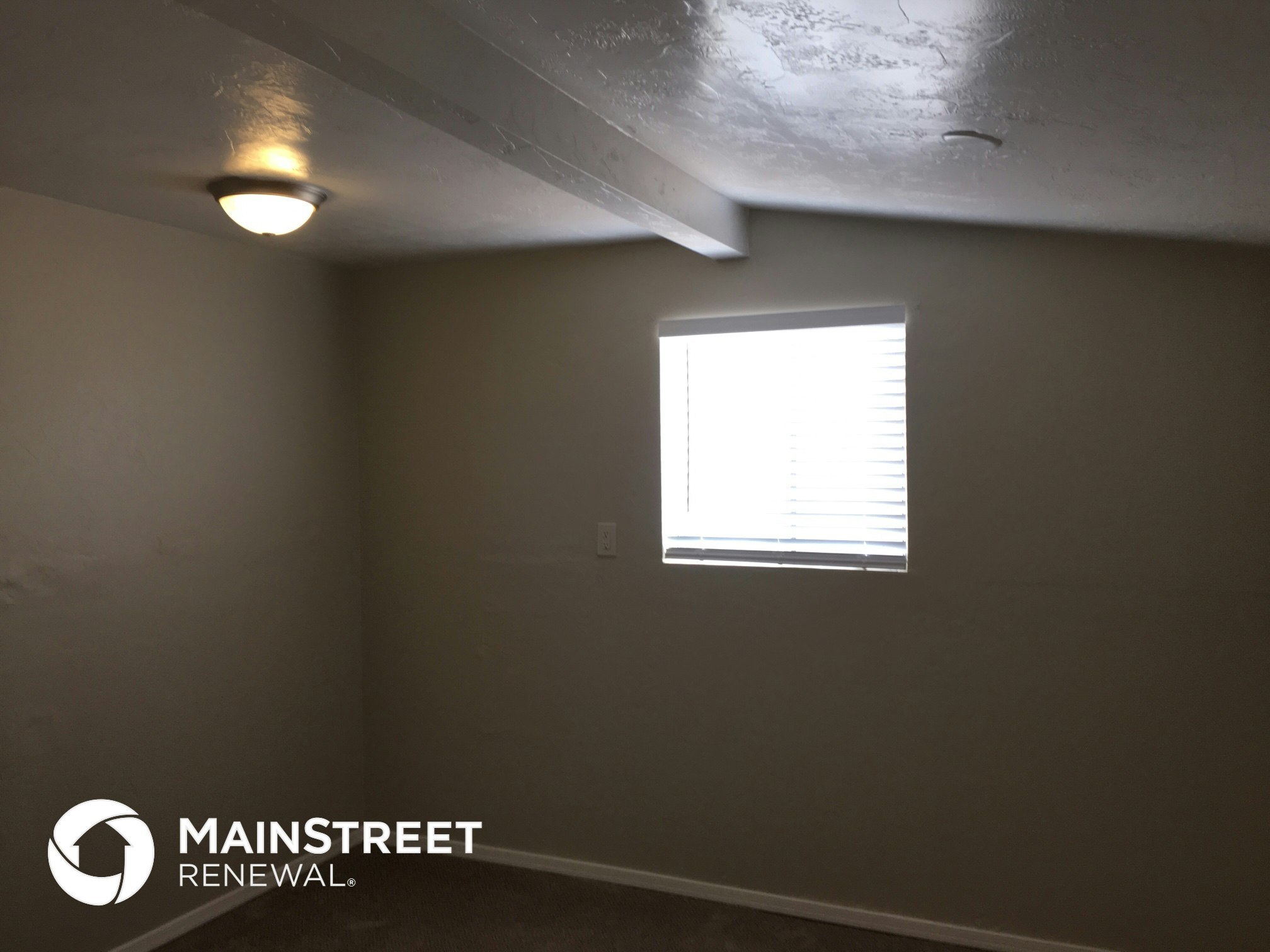 Building Photo - 2561 W Virginia St