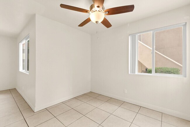 Building Photo - Spacious Ground-Level 2-Bedroom Condo Near...