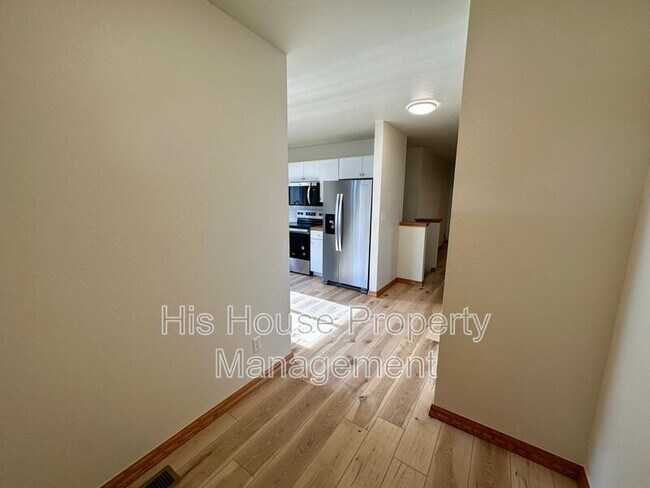 Building Photo - 3341 35th St